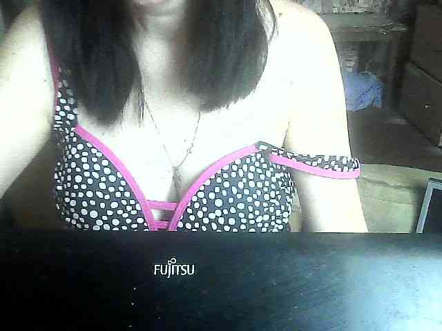 LynnYana webcam