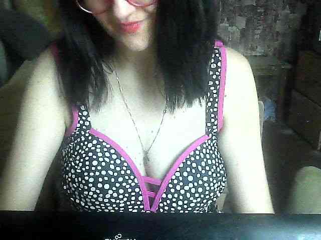 LynnYana webcam