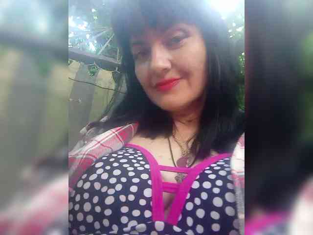 LynnYana webcam