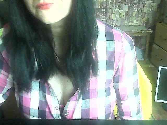 LynnYana webcam