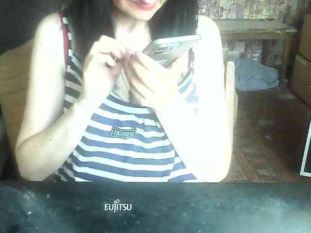 LynnYana webcam