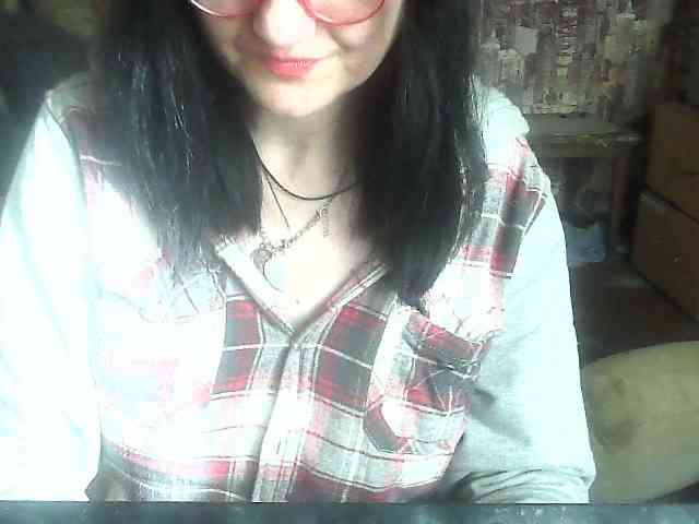 LynnYana webcam