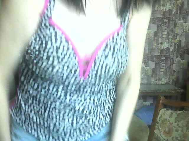 LynnYana webcam