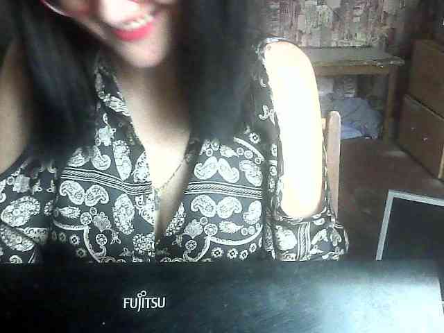 LynnYana webcam