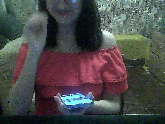 LynnYana webcam
