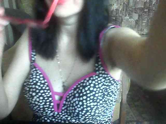 LynnYana webcam