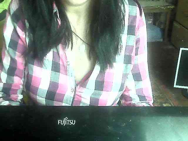 LynnYana webcam
