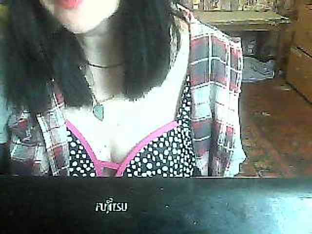 LynnYana webcam