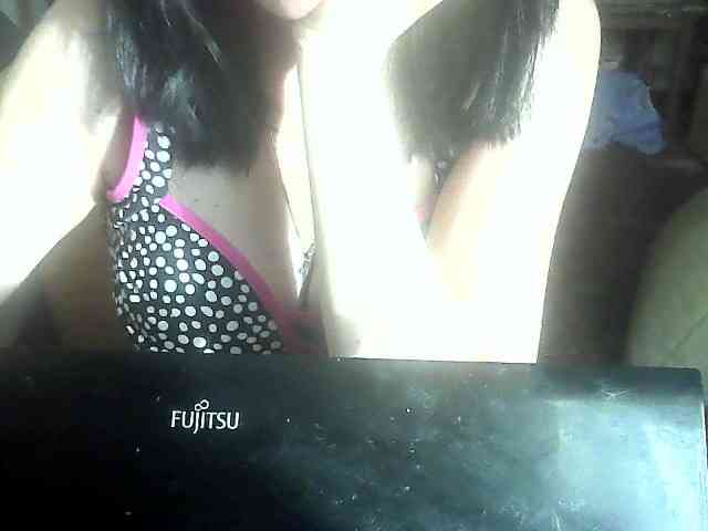 LynnYana webcam