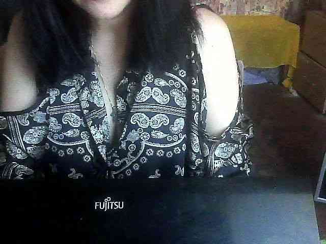 LynnYana webcam