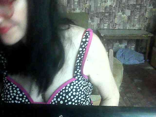 LynnYana webcam