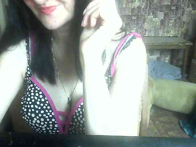 LynnYana webcam