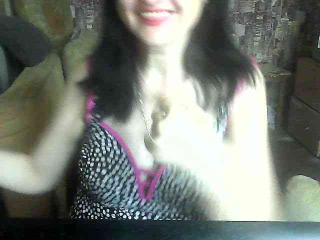 LynnYana webcam