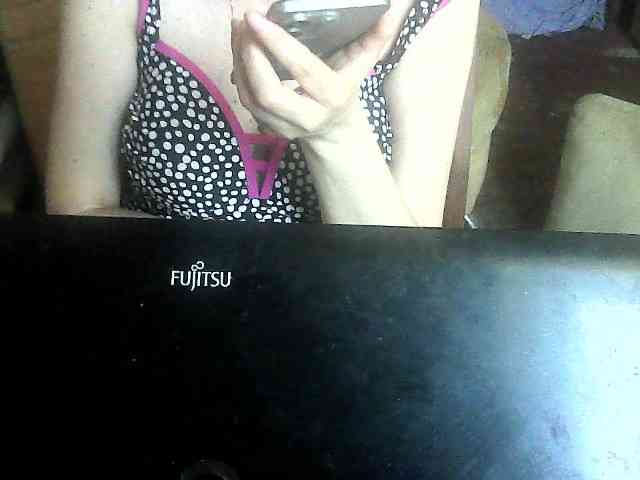 LynnYana webcam