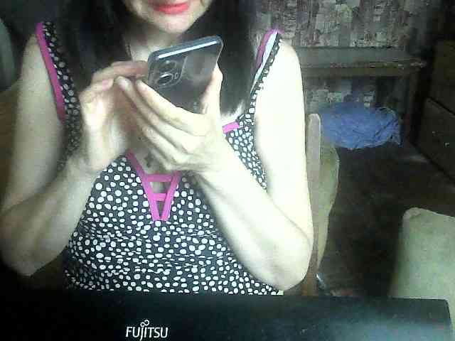LynnYana webcam