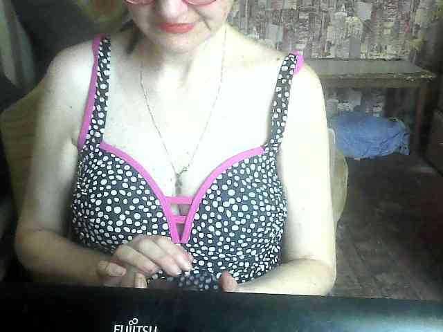 LynnYana webcam