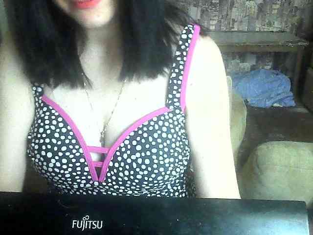 LynnYana webcam