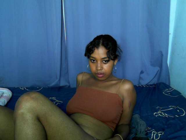 Bigasssex69 live cam on BongaCams