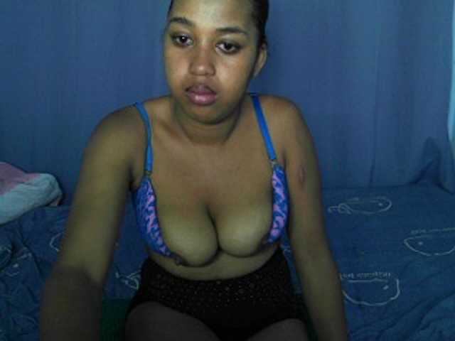 Bigasssex69 live cam on BongaCams