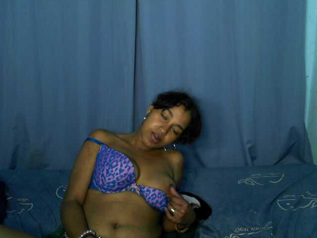 Bigasssex69 live cam preview