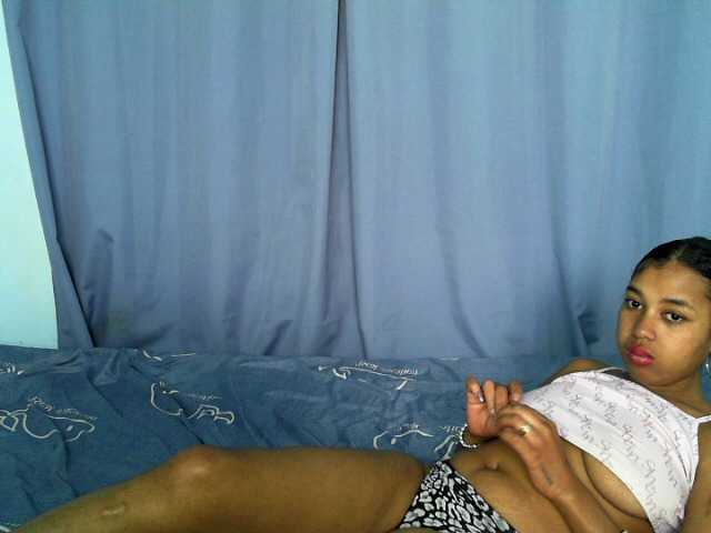 Bigasssex69 live cam on BongaCams