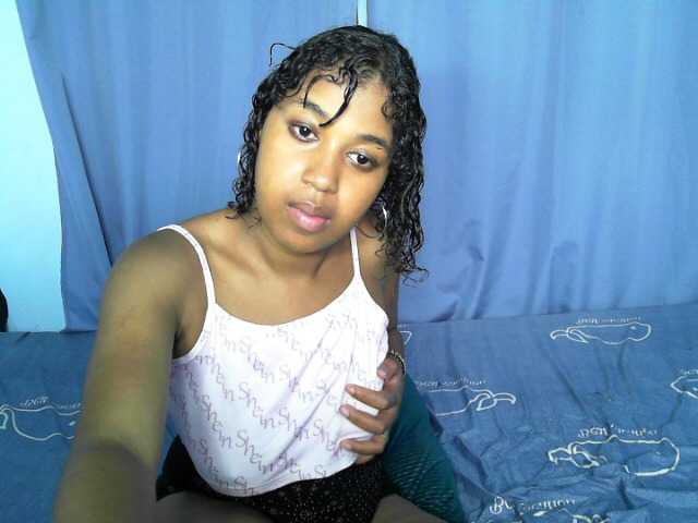 Bigasssex69 live cam on BongaCams