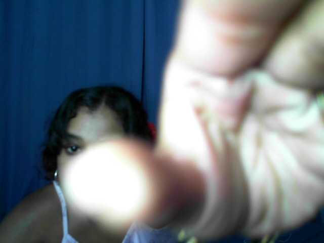 Bigasssex69 live cam preview