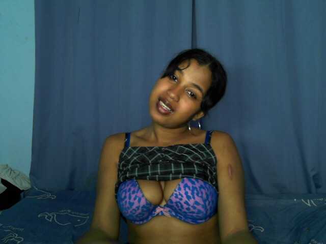 Bigasssex69, en directo ahora en BongaCams