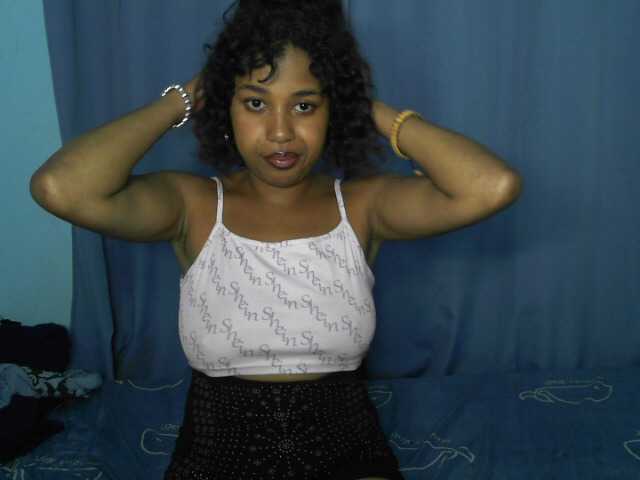 Bigasssex69 live cam on BongaCams