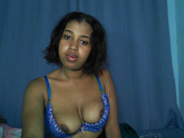 Bigasssex69 live cam preview