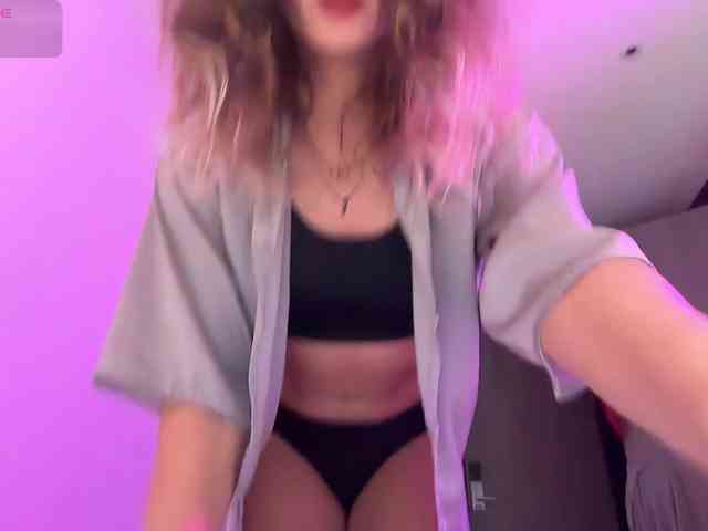 Alice-Pinkhead Sex Cam Show