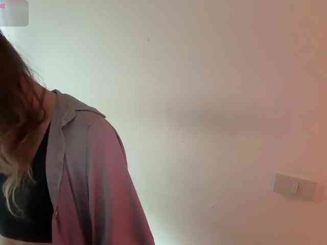 Alice-Pinkhead Sex Cam Show