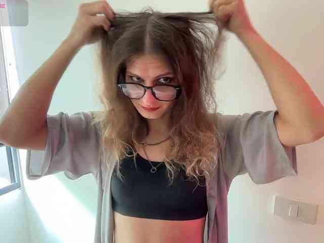 Alice-Pinkhead Sex Cam Show