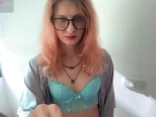 Alice-Pinkhead
