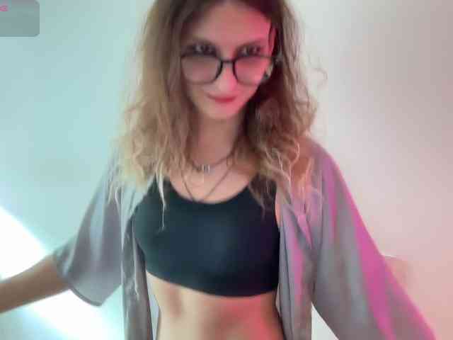 Alice-Pinkhead Sex Cam Show