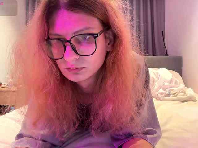 Alice-Pinkhead Live Webcam on BongaCams