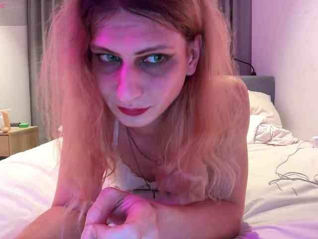 Alice-Pinkhead Live Webcam on BongaCams
