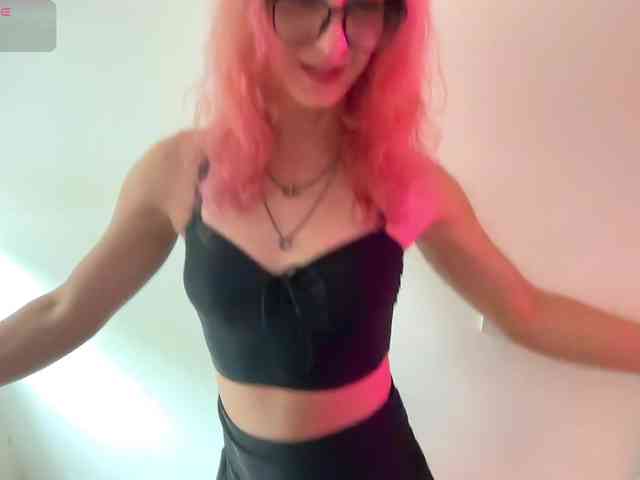 Alice-Pinkhead Sex Cam Show