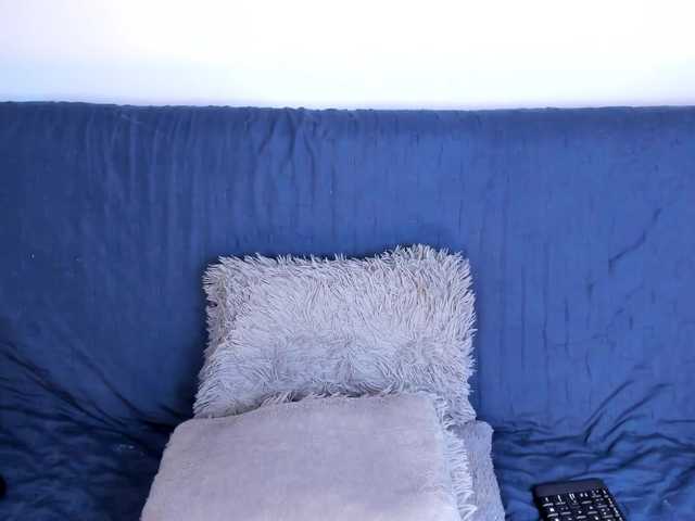Velvetcrowe live cam