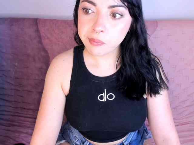 Modelo: Velvetcrowe