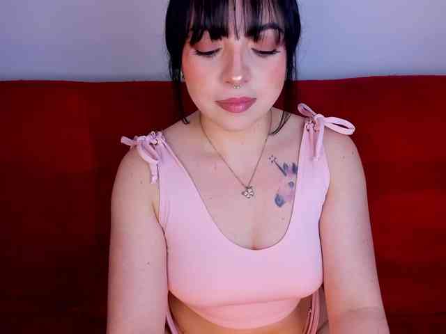 Velvetcrowe webcam