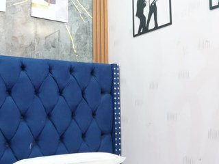 friendsmom Porn Show
