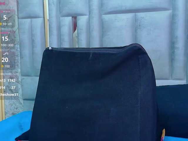 friendsmom, en directo ahora en BongaCams