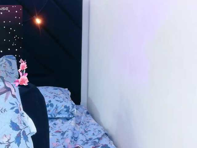 friendsmom, en directo ahora en BongaCams