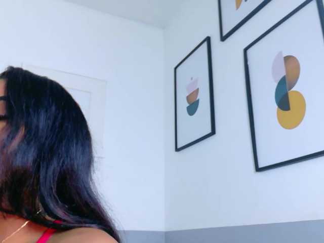 friendsmom live cam on BongaCams