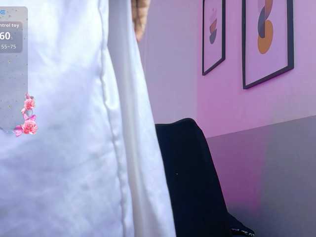 friendsmom live cam preview