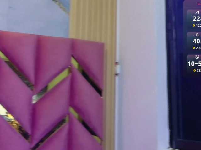 friendsmom, en vivo ahora en BongaCams