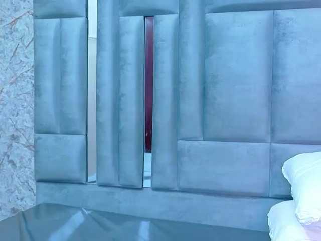 friendsmom, en directo ahora en BongaCams