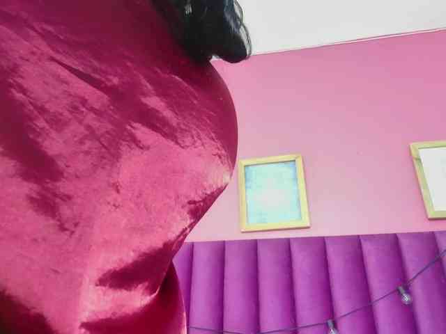 friendsmom webcam