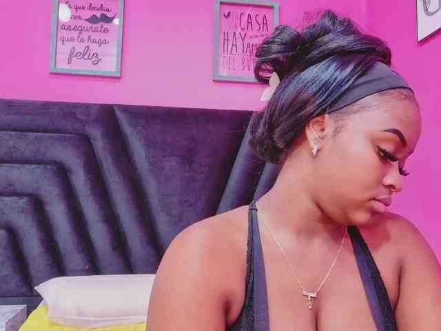 friendsmom webcam